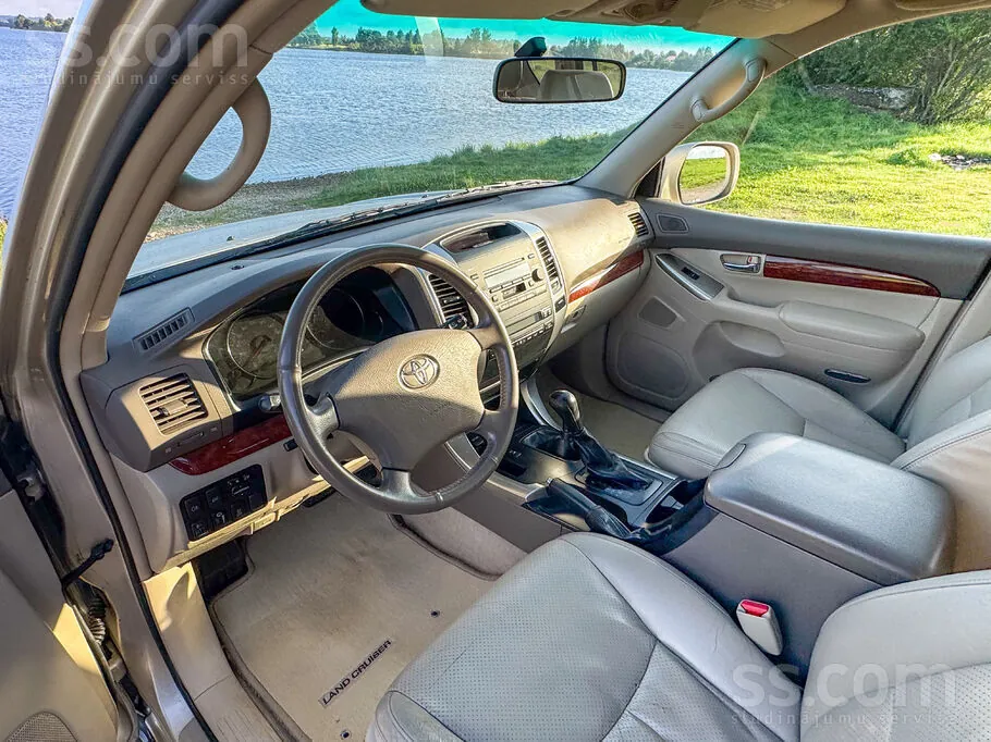 Toyota Land Cruiser 2006 photo 5