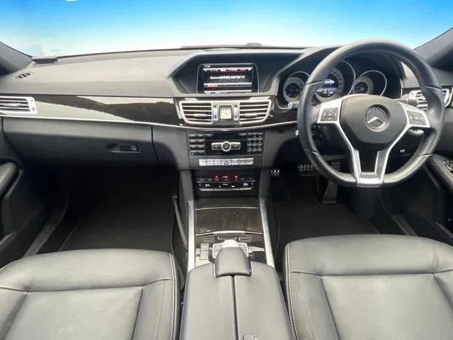 Mercedes-Benz E-Class 2014 photo 2