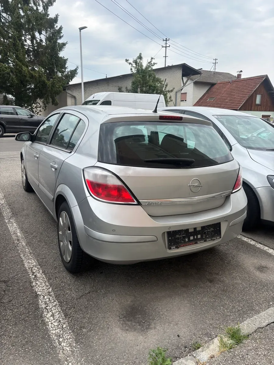 Opel Astra 2005 photo 3