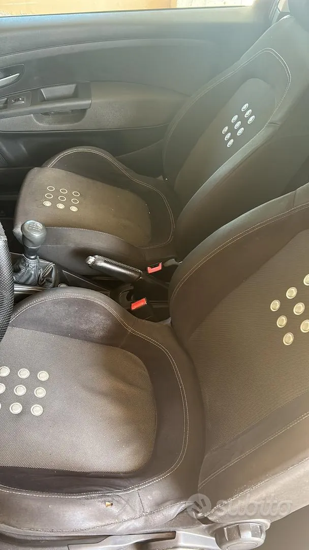 Fiat Grande Punto 2008 photo 5