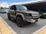 Land Rover Defender 2023 photo 2