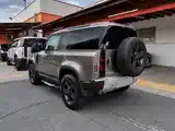 Land Rover Defender 2023 photo 4