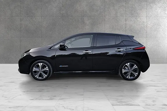 Nissan Leaf 2018 photo 2
