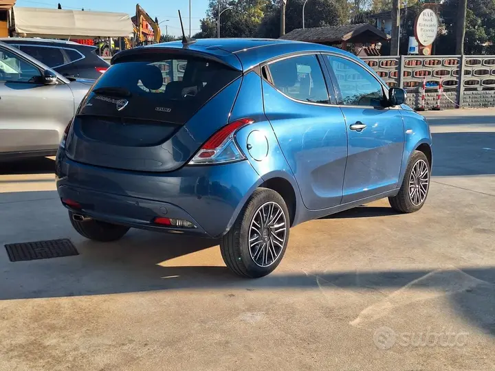 Lancia Ypsilon 2022 photo 5