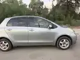 Toyota Vitz 2010 photo 4