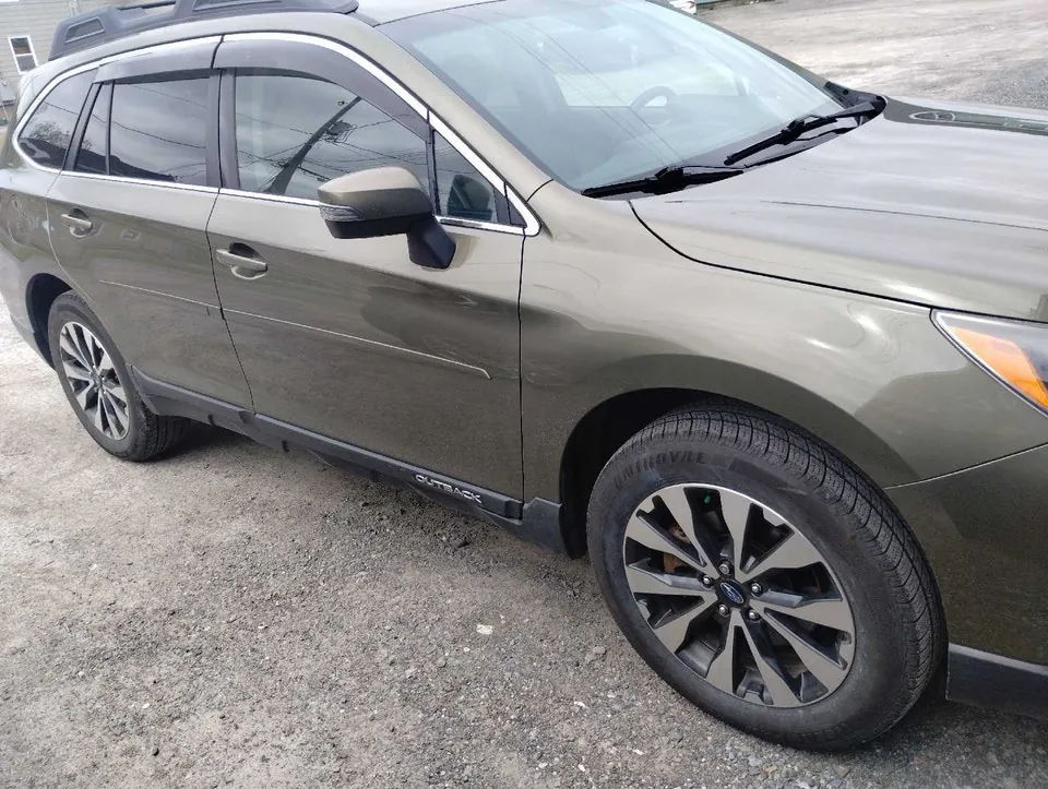 Subaru Outback 2015 photo 3