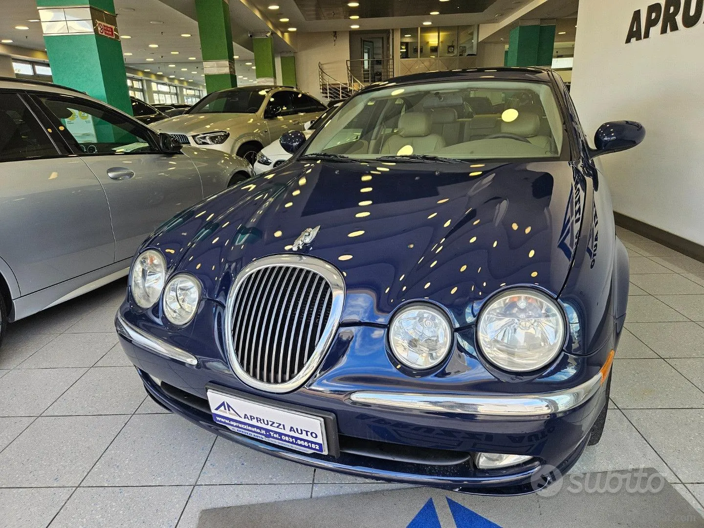 Jaguar S-Type 2000 photo 3
