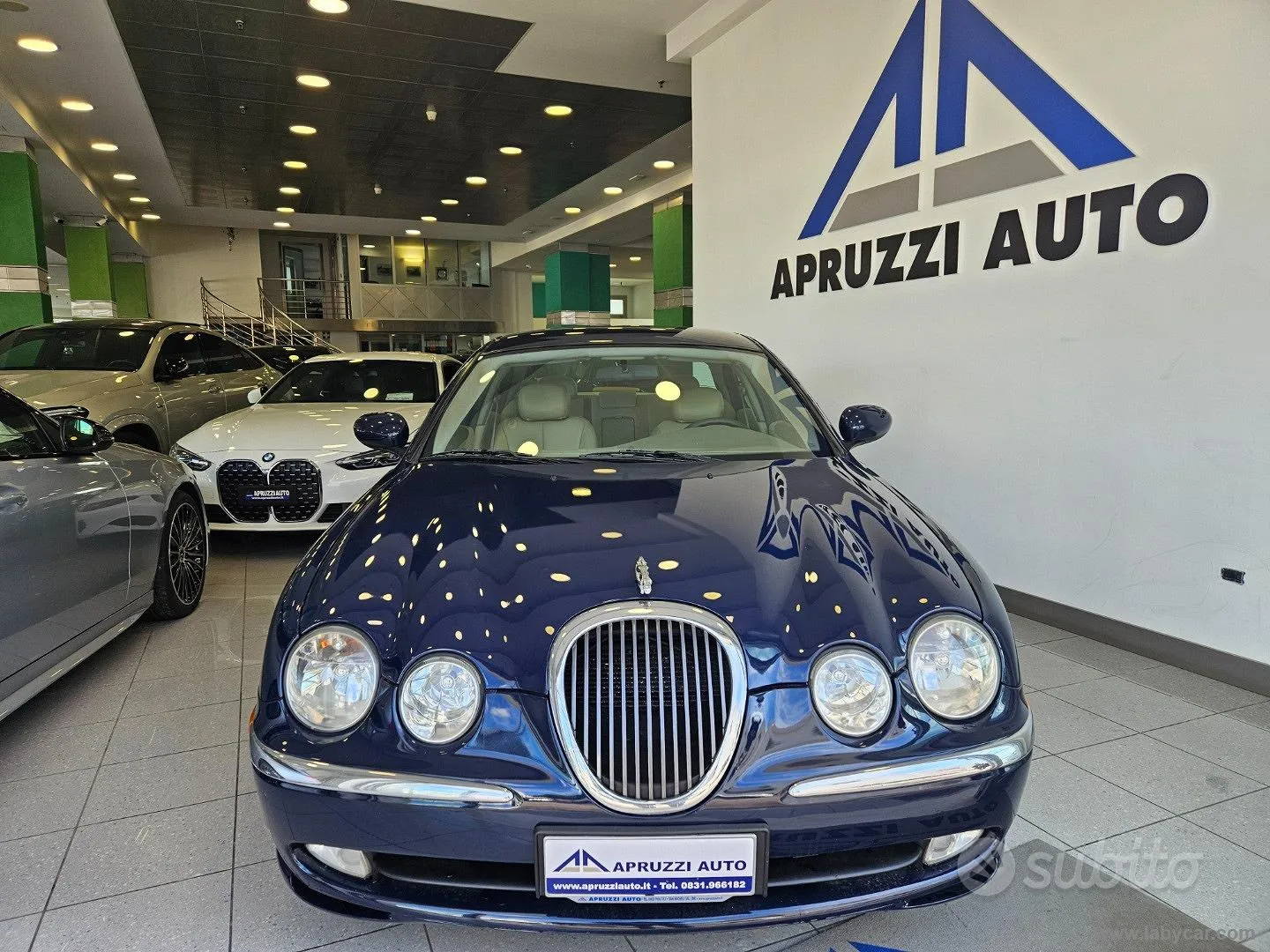 Jaguar S-Type 2000 photo 2