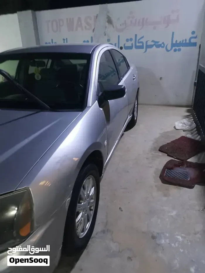 Mitsubishi Galant 2010 photo 3