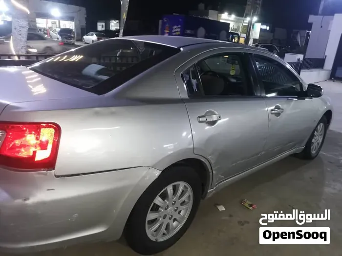 Mitsubishi Galant