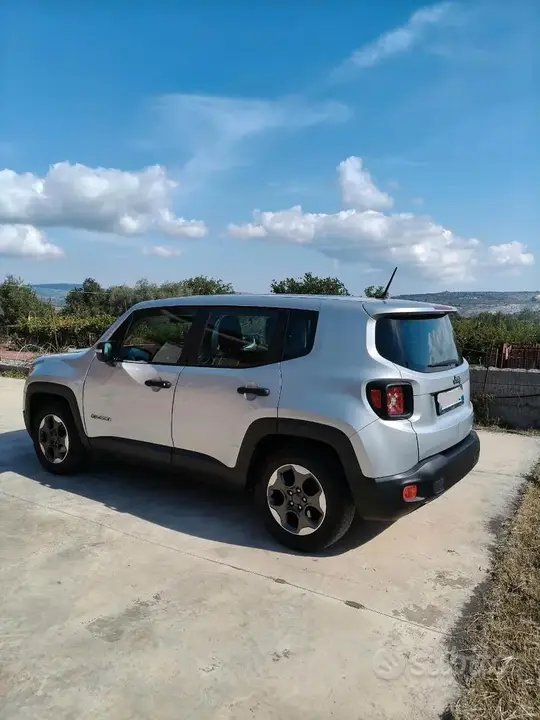Jeep Renegade 2017 photo 3