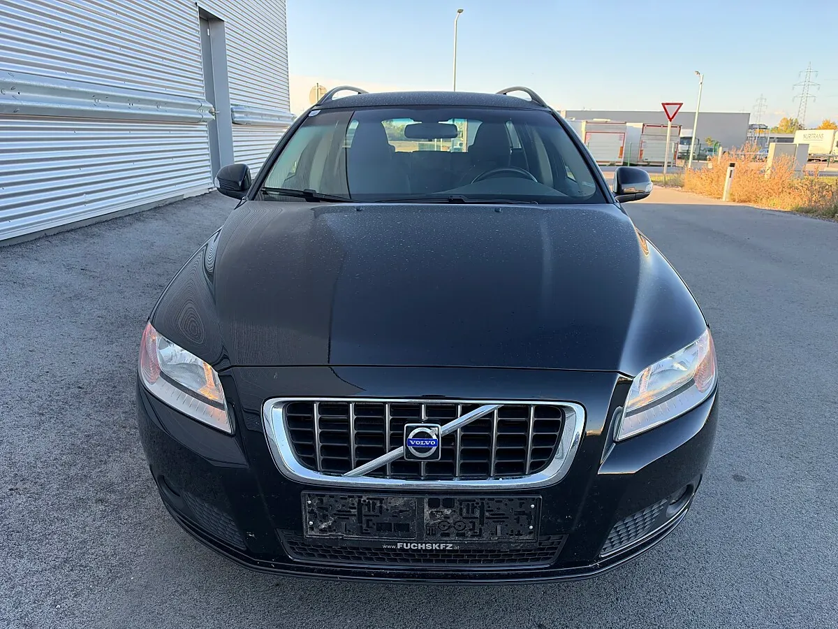 Volvo V70 2009 photo 3