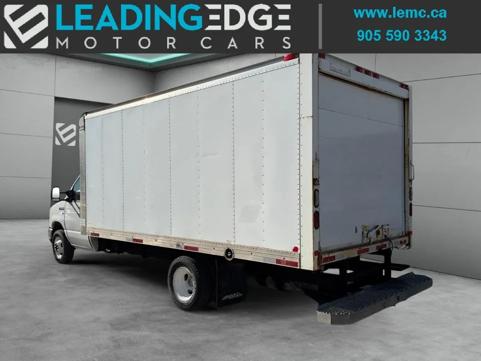 Ford E-450 2014 photo 3