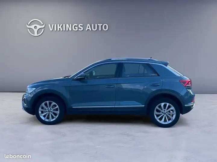 Volkswagen T-Roc 2023 photo 2