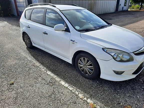 Hyundai I30 2011 photo 3