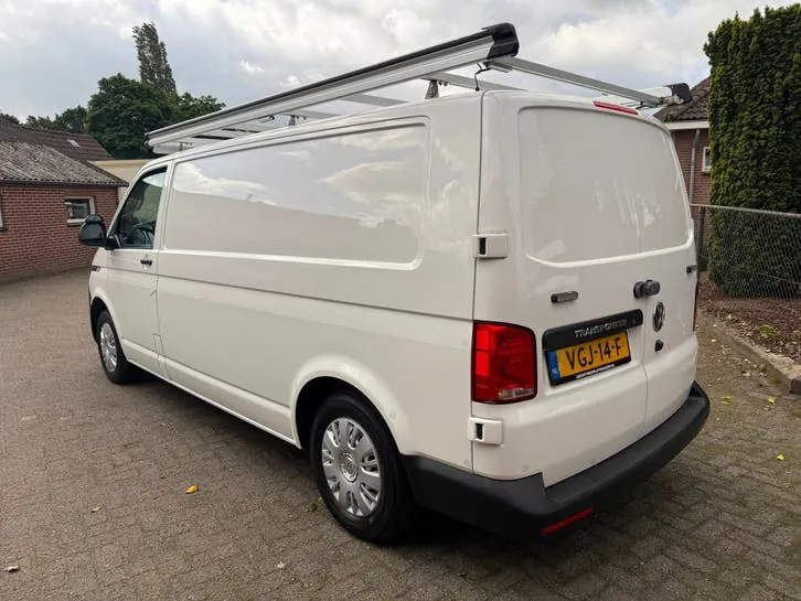 Volkswagen Transporter 2020 photo 2