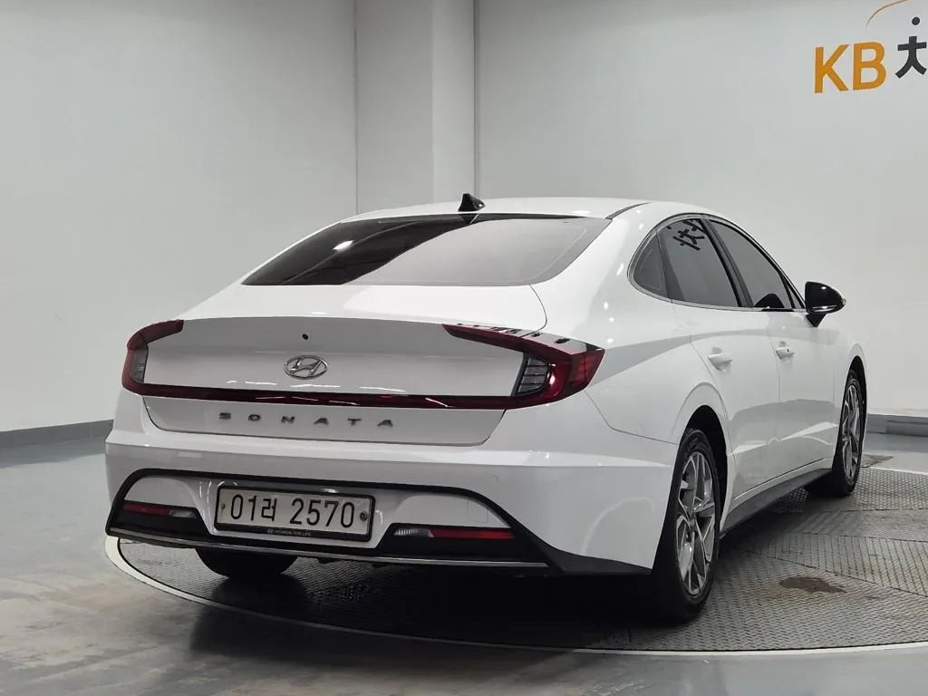 Hyundai Sonata 2020 photo 3