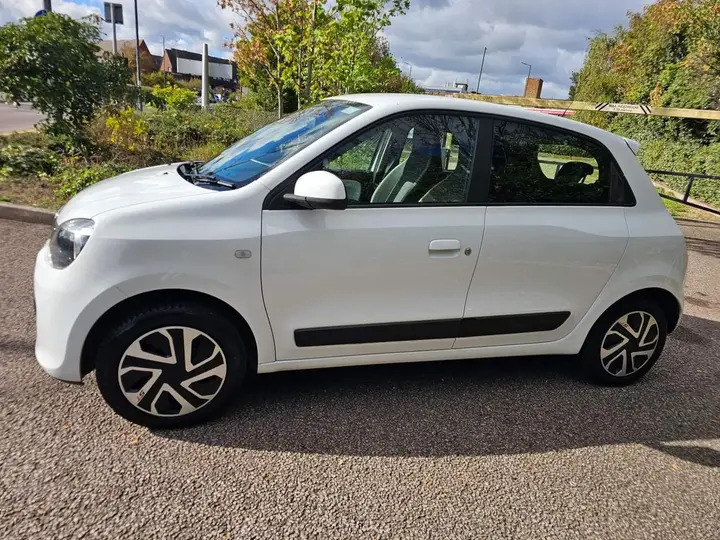 Renault Twingo 2017 photo 2