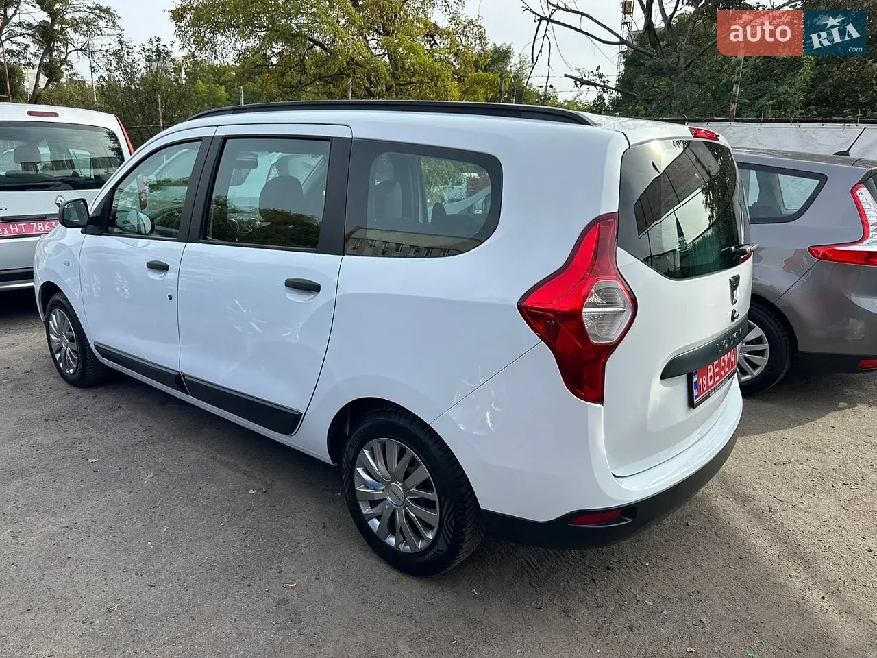 Dacia Lodgy 2015 photo 5