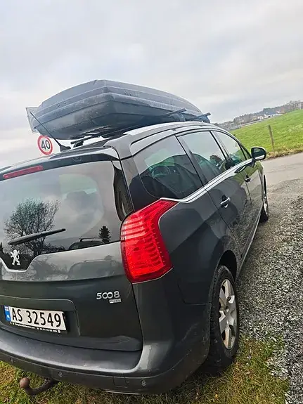 Peugeot 5008 2012 photo 3