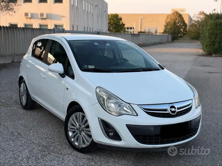 Opel Corsa 2011 photo 4