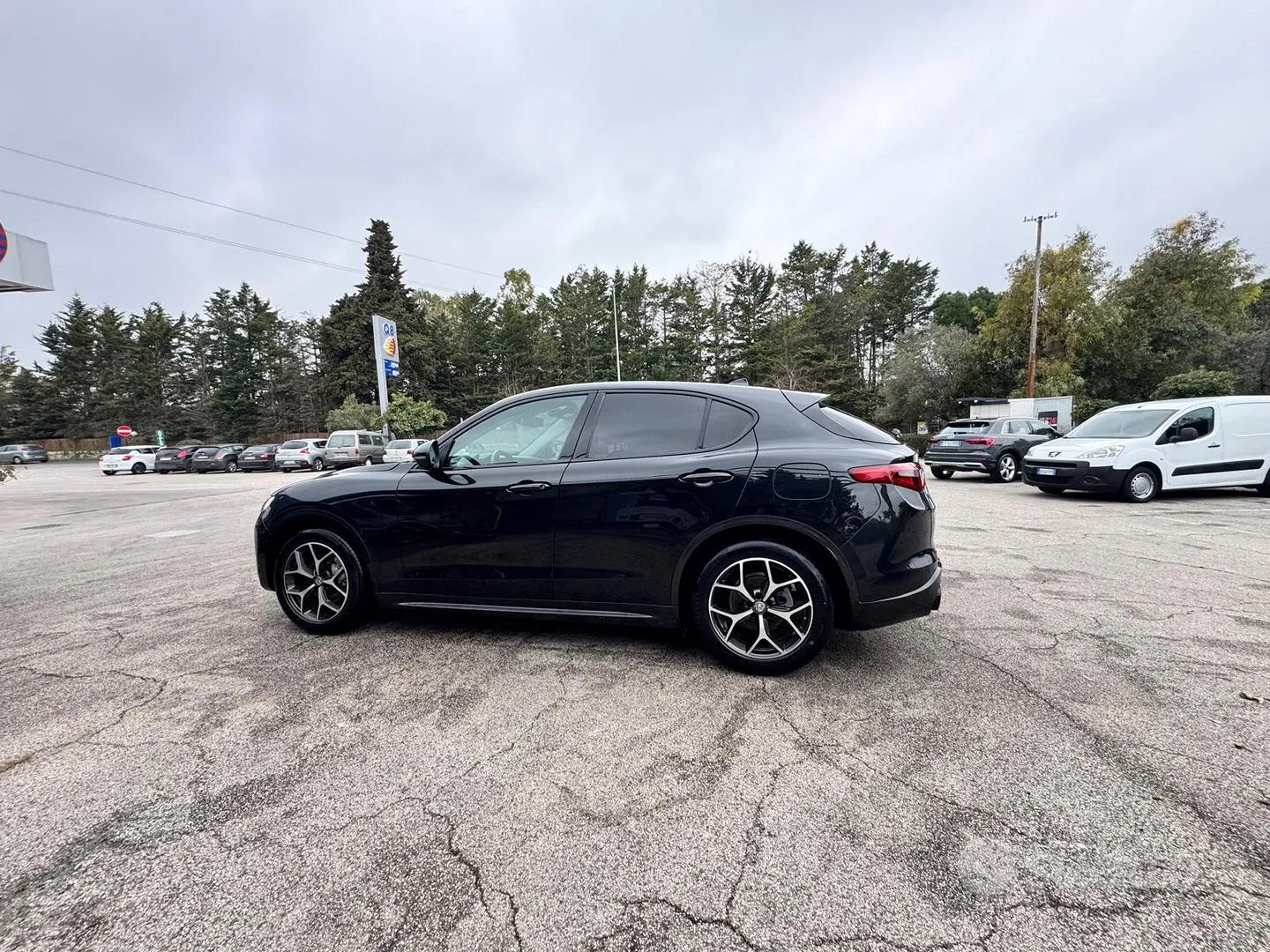 Alfa Romeo Stelvio 2021 photo 3