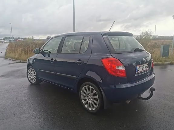 Skoda Fabia 2013 photo 3