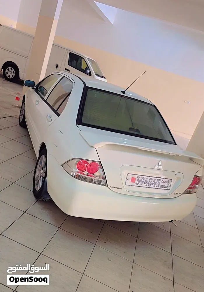 Mitsubishi Lancer 2011 photo 4