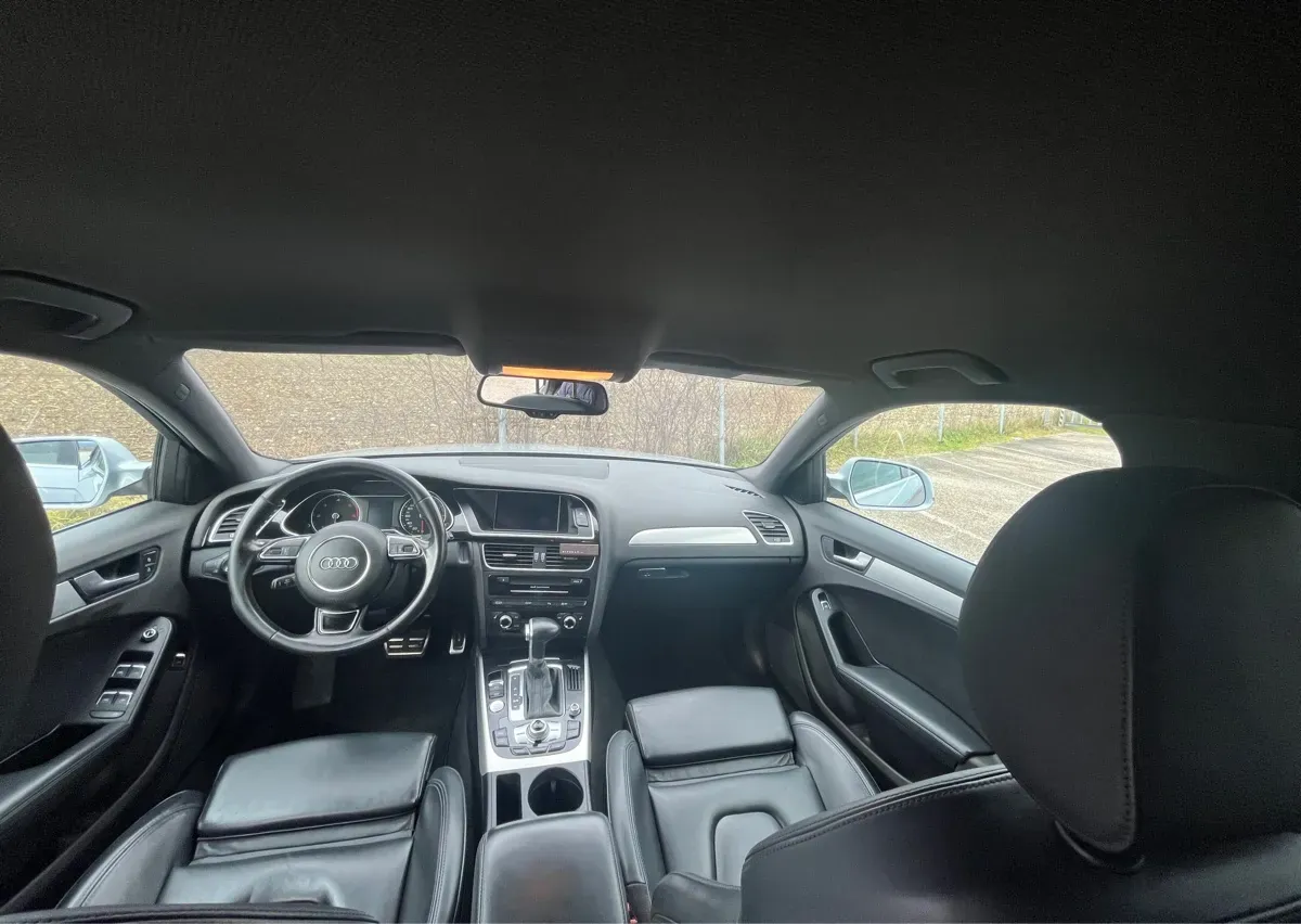 Audi A4 2015 photo 2