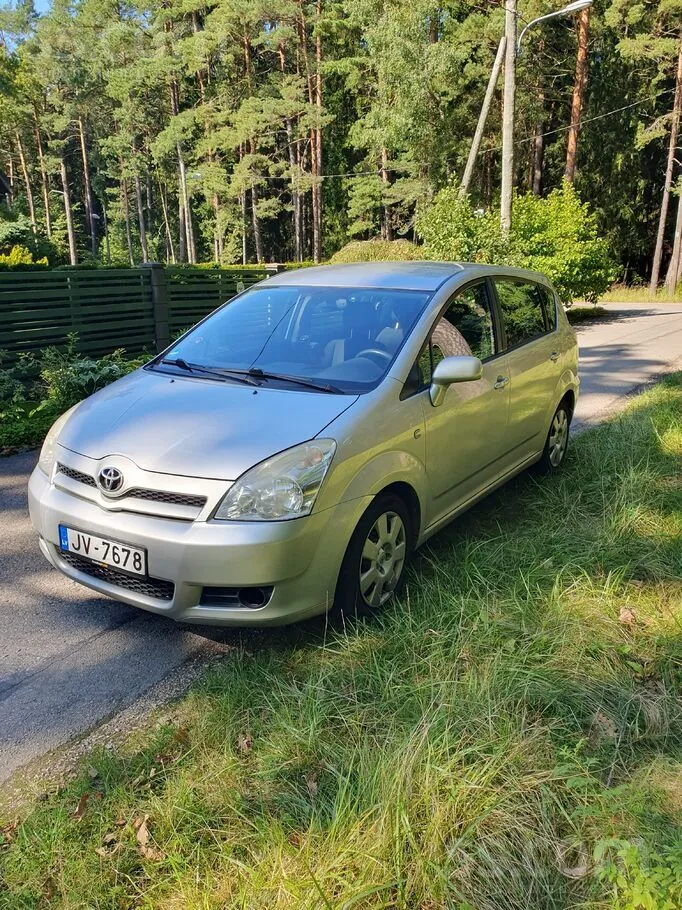 Toyota Corolla Verso Ii