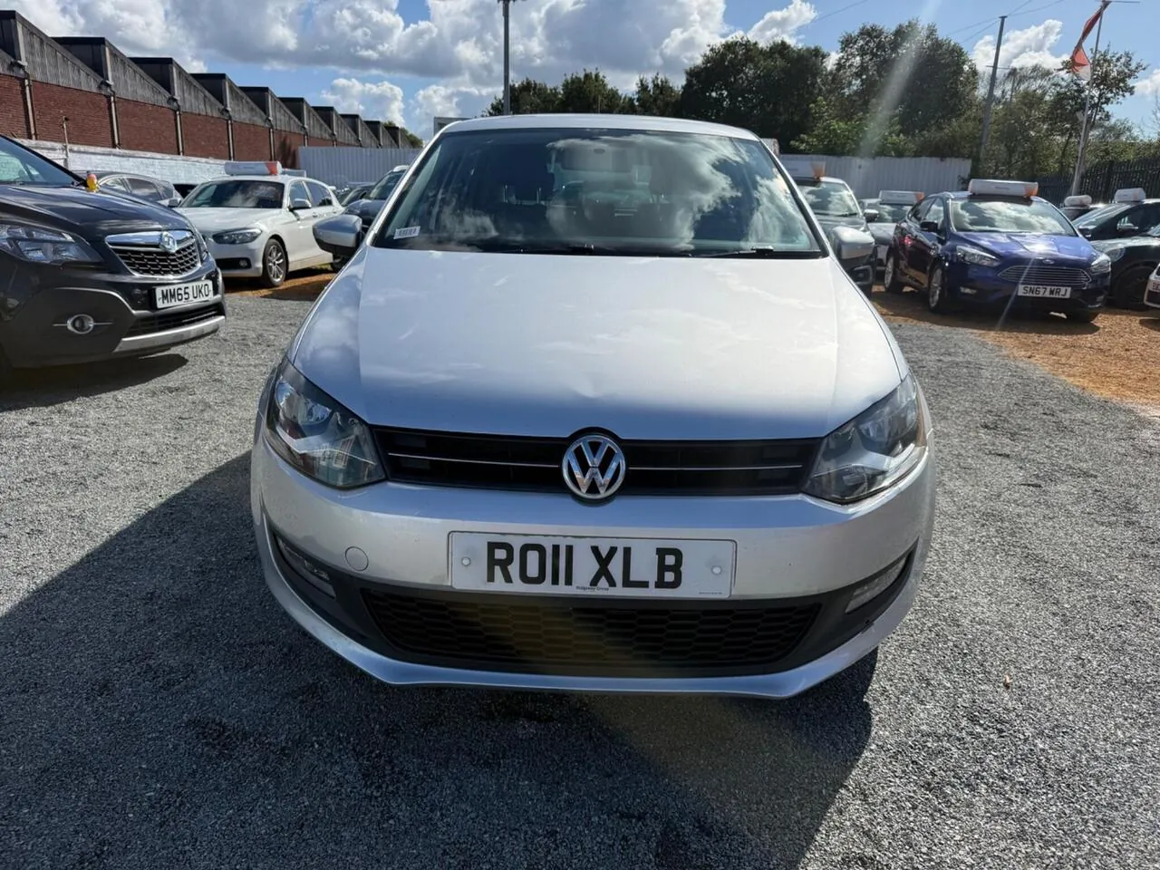 Volkswagen Polo 2011 photo 2