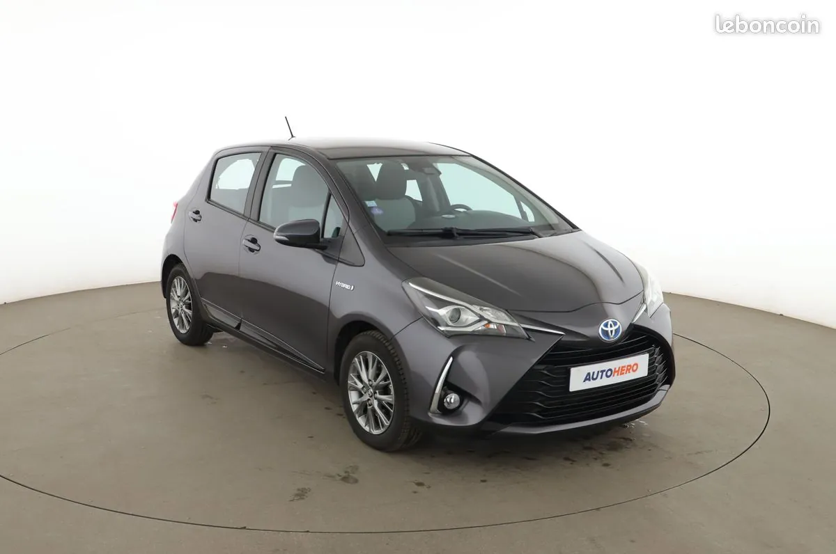 Toyota Yaris 2017 photo 4