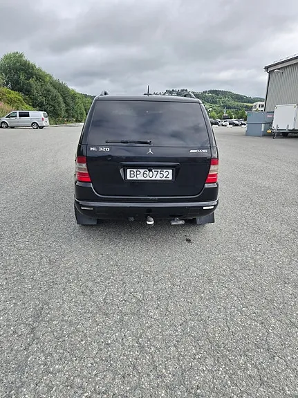Mercedes-Benz Ml320 2001 photo 2