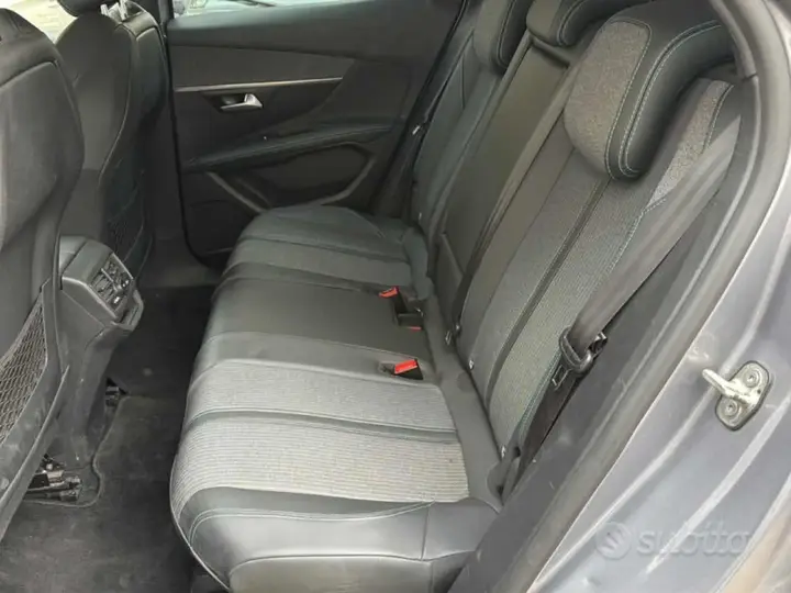 Peugeot 3008 2021 photo 3