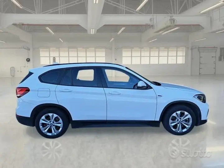 BMW X1 2022 photo 3