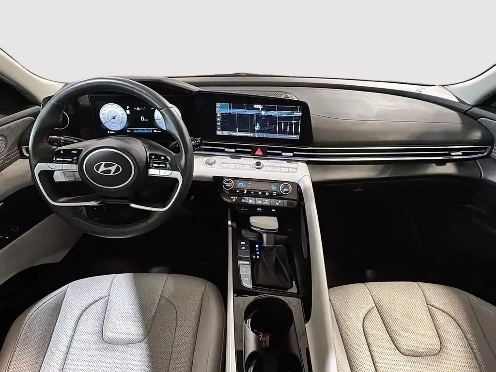 Hyundai Elantra 2025 photo 5