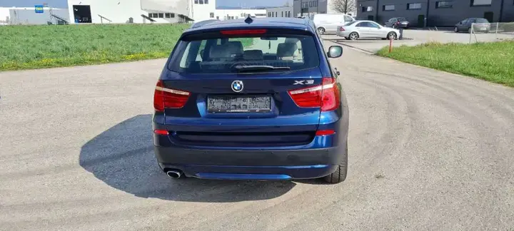 BMW X3 2013 photo 2