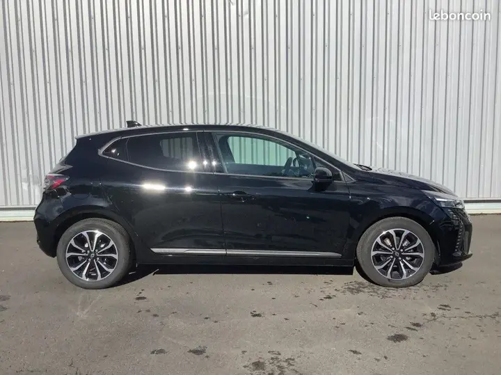 Renault Clio 2026 photo 4