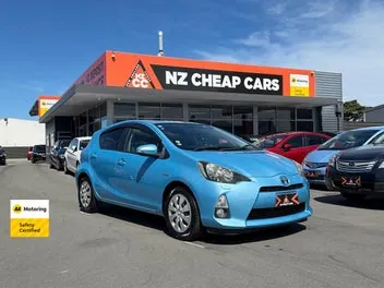 Toyota Aqua 2012 photo 2
