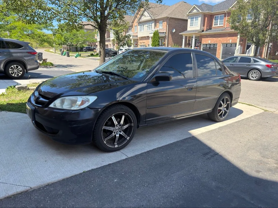 Honda Civic 2005 photo 2