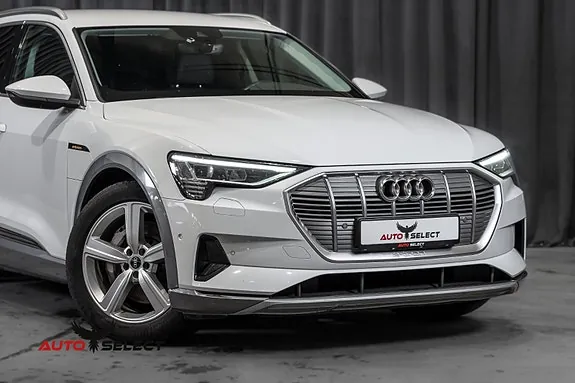 Audi E-Tron 2021 photo 2