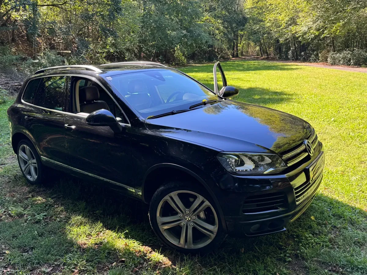Volkswagen Touareg 2011 photo 2