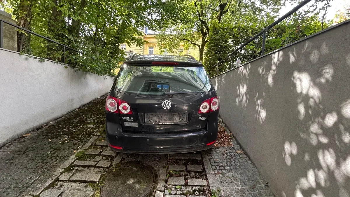 Volkswagen Golf 2010 photo 3
