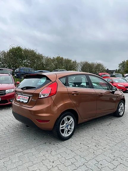 Ford Fiesta 2014 photo 3