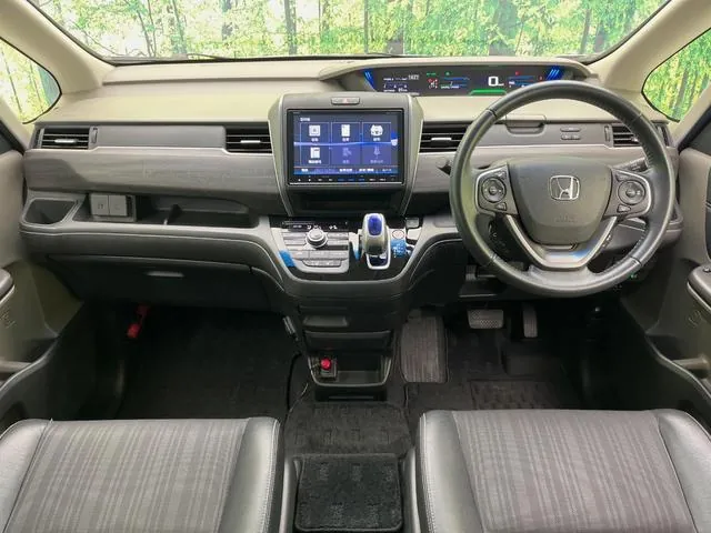 Honda Freed Hybrid 2016 photo 2
