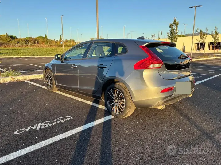 Volvo V40 2018 photo 3