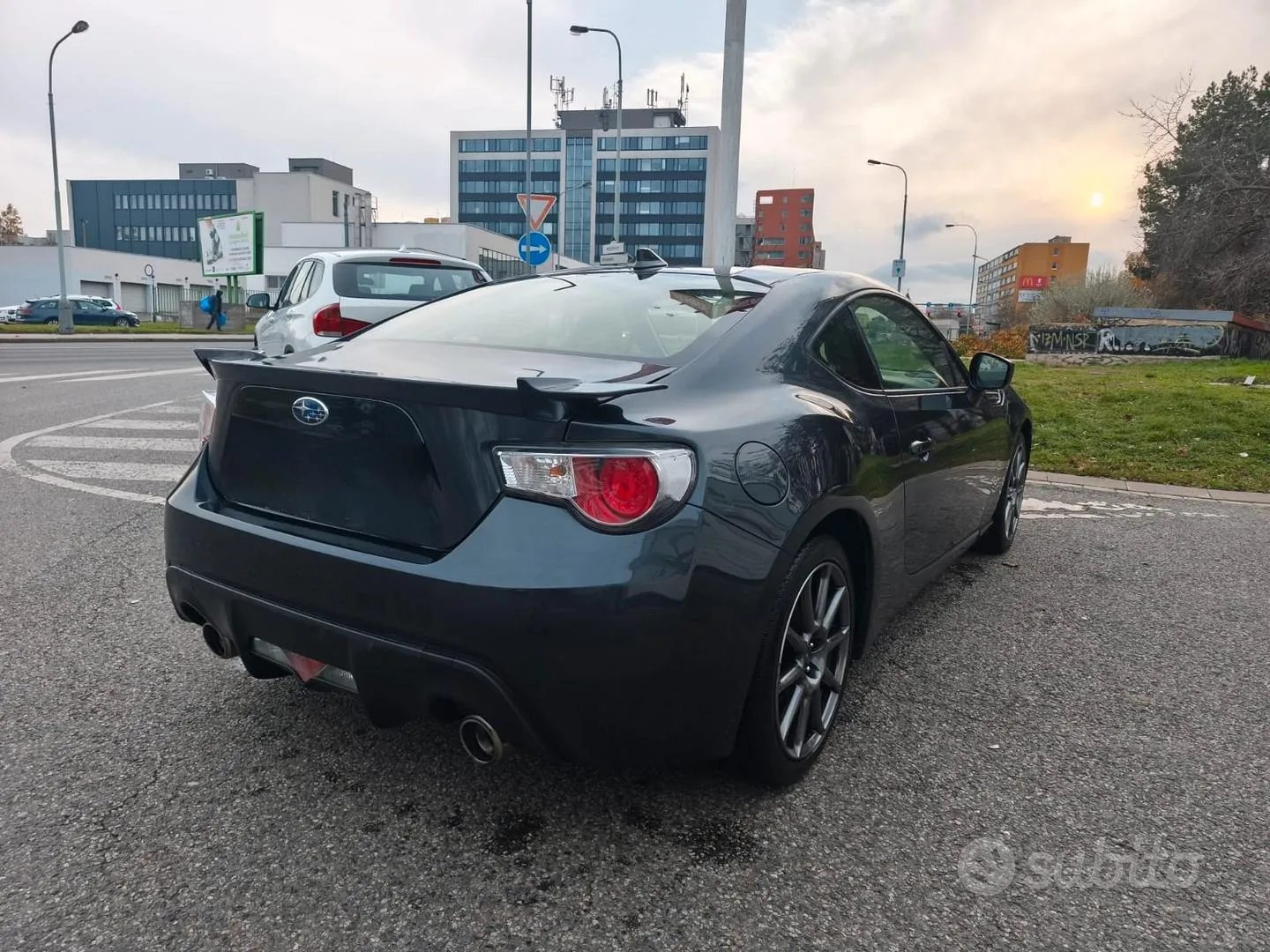 Subaru Brz 2017 photo 3