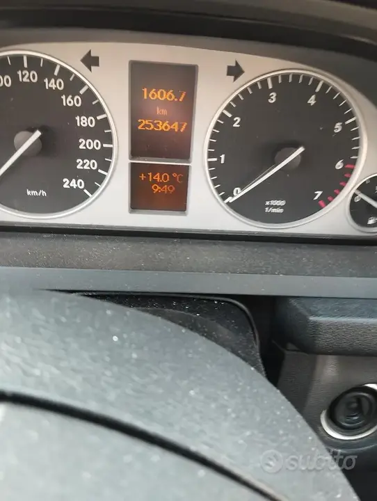 Mercedes-Benz B-Class 2009 photo 2