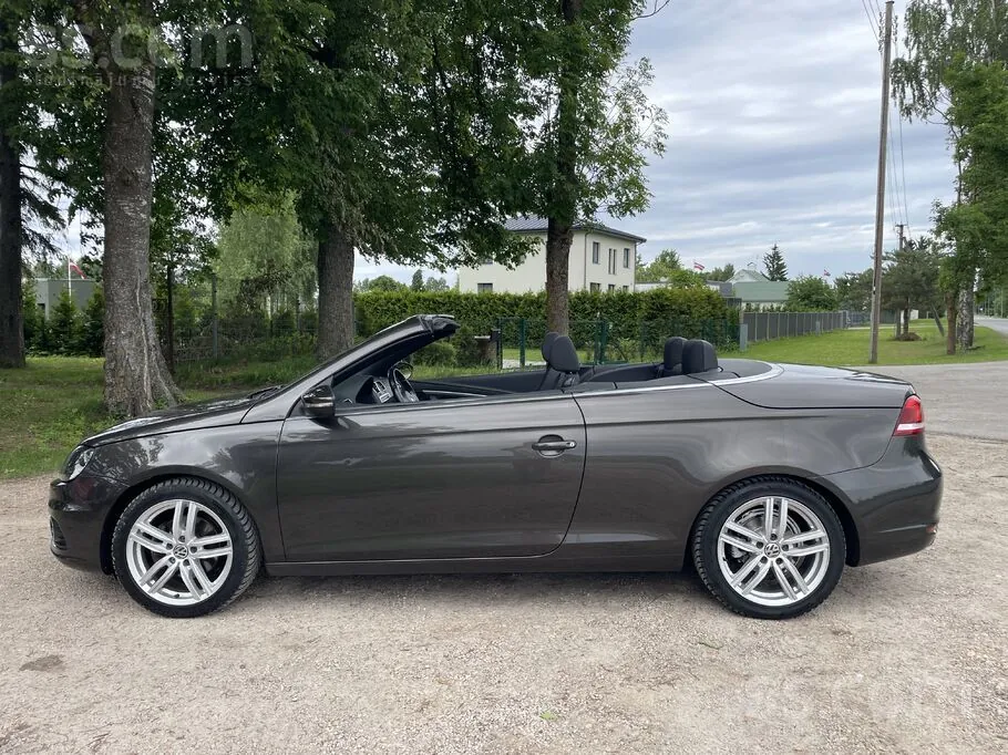 Volkswagen Eos 2012 photo 2