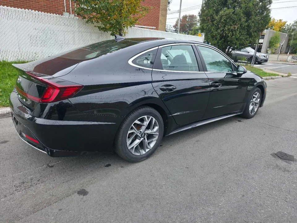 Hyundai Sonata 2022 photo 2